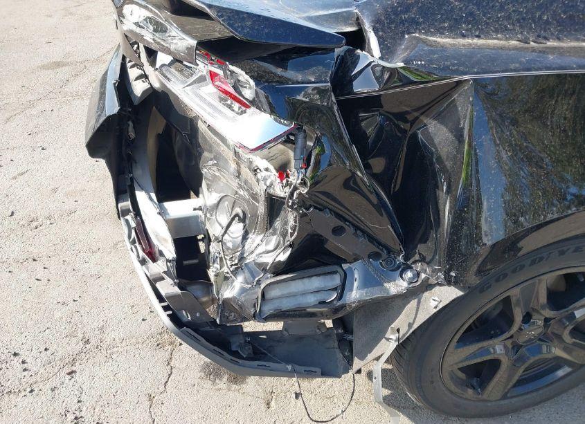 Photo 17 of 2018 Chevrolet Camaro 1LT (VIN 1G1FB1RS8J0186623)