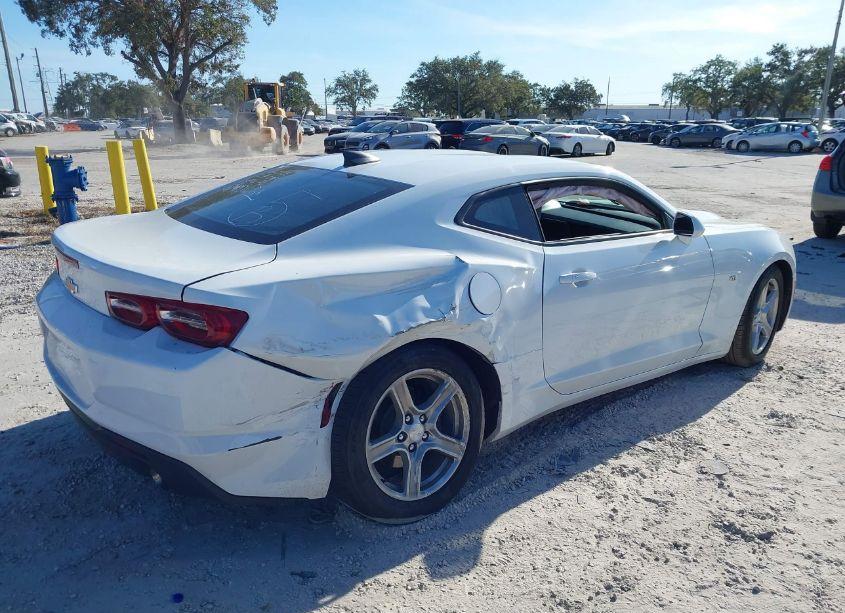 Photo 4 of 2021 Chevrolet Camaro RWD 1LT (VIN 1G1FB1RS8M0104006)