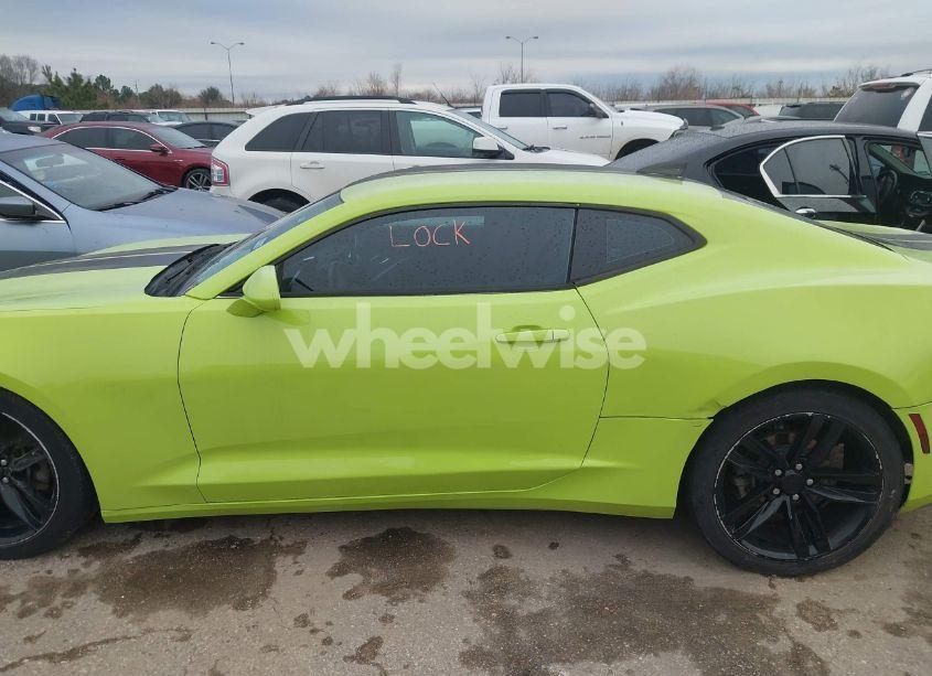 Photo 14 of 2016 Chevrolet Camaro 1LT (VIN 1G1FB1RS9G0131297)