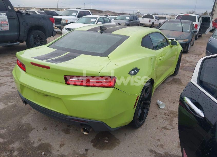 Photo 4 of 2016 Chevrolet Camaro 1LT (VIN 1G1FB1RS9G0131297)