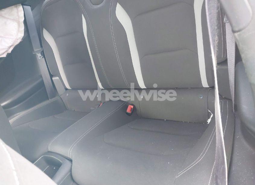 Photo 8 of 2016 Chevrolet Camaro 1LT (VIN 1G1FB1RS9G0184243)