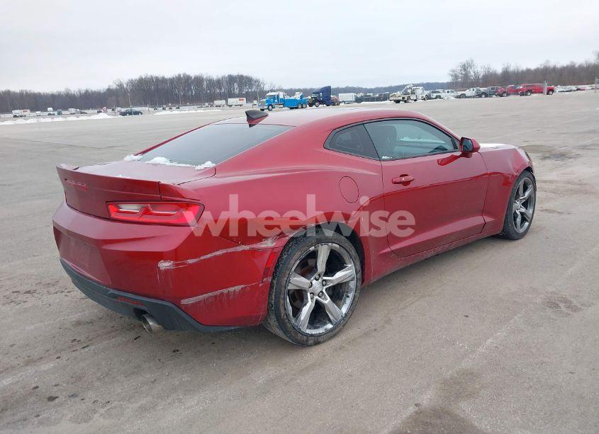 Photo 4 of 2017 Chevrolet Camaro 1LT (VIN 1G1FB1RS9H0124237)
