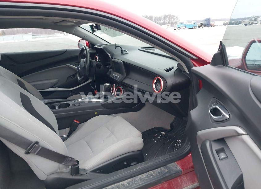 Photo 5 of 2017 Chevrolet Camaro 1LT (VIN 1G1FB1RS9H0124237)