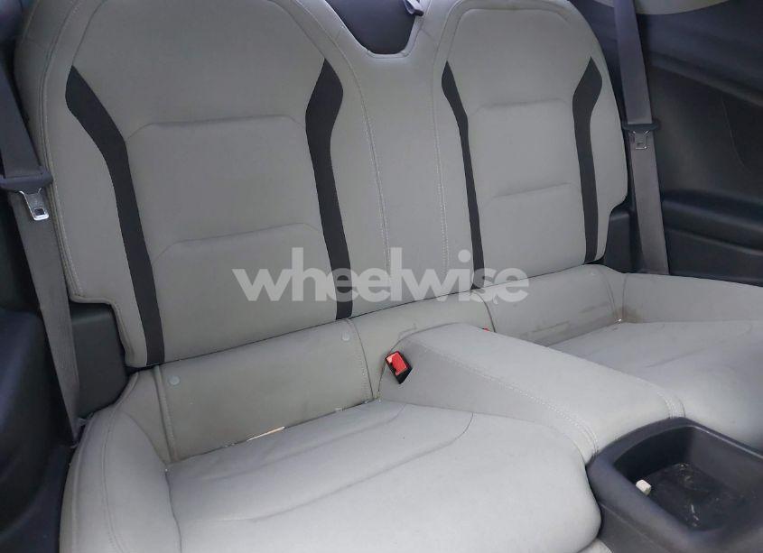 Photo 8 of 2017 Chevrolet Camaro 1LT (VIN 1G1FB1RS9H0124237)