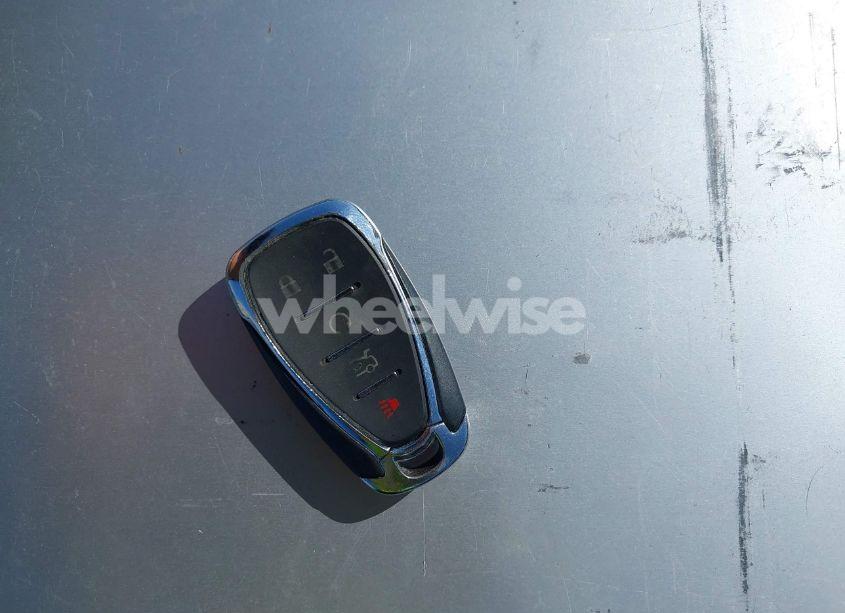 Photo 11 of 2018 Chevrolet Camaro 1LT (VIN 1G1FB1RS9J0190518)