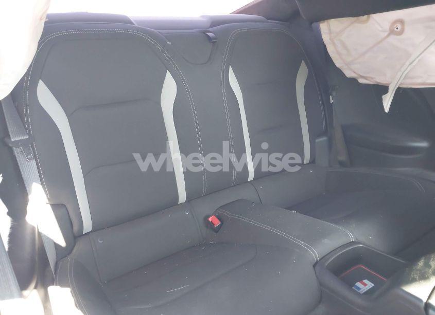 Photo 8 of 2018 Chevrolet Camaro 1LT (VIN 1G1FB1RS9J0190518)