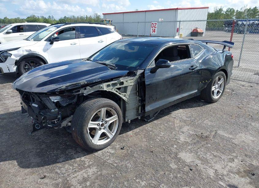 Photo 2 of 2020 Chevrolet Camaro RWD 1LT (VIN 1G1FB1RS9L0117376)