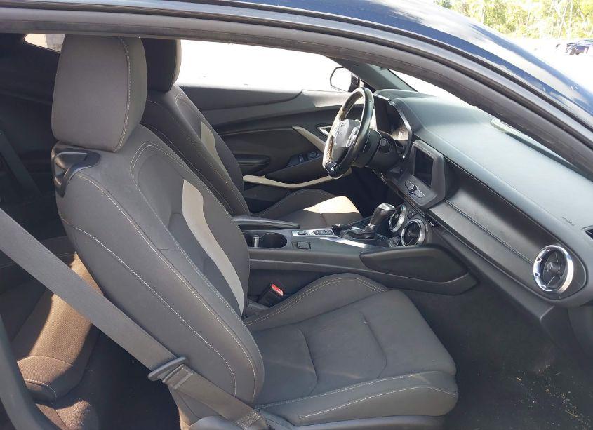 Photo 5 of 2020 Chevrolet Camaro RWD 1LT (VIN 1G1FB1RS9L0117376)