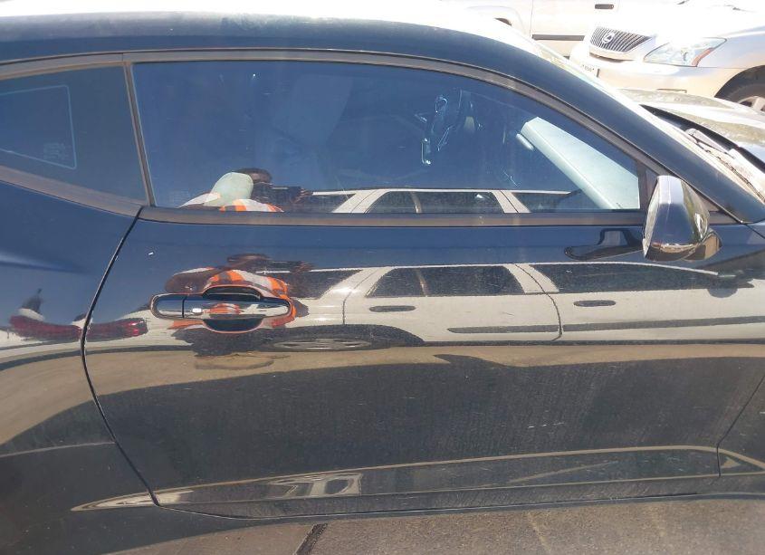 Photo 13 of 2016 Chevrolet Camaro 1LT (VIN 1G1FB1RSXG0171968)