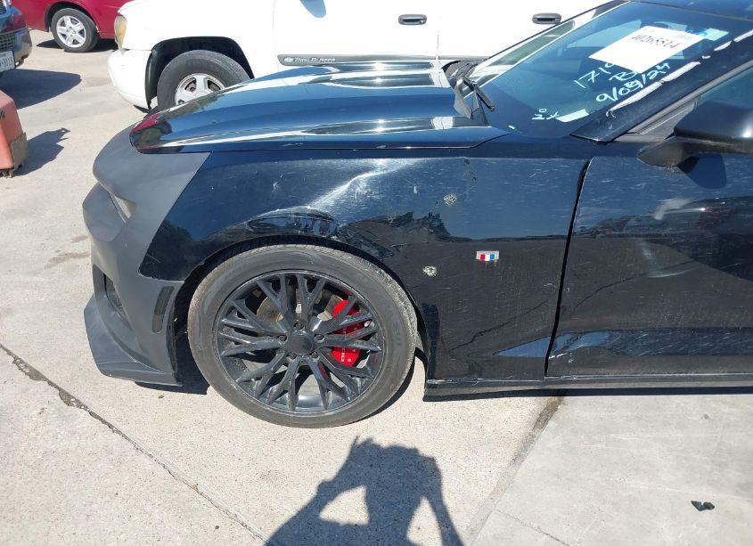 Photo 6 of 2016 Chevrolet Camaro 1LT (VIN 1G1FB1RSXG0171968)