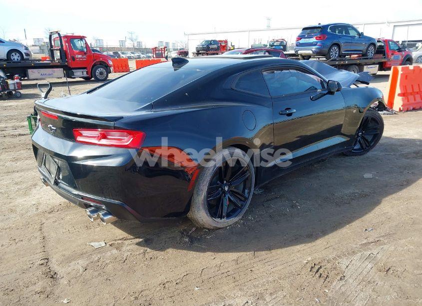 Photo 4 of 2017 Chevrolet Camaro 1LT (VIN 1G1FB1RSXH0103056)