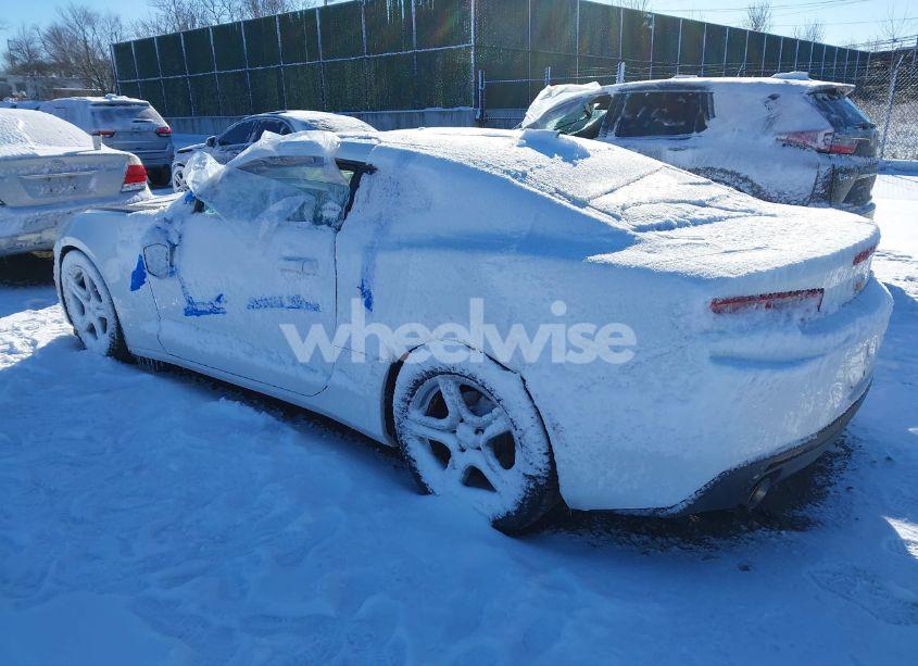 Photo 3 of 2017 Chevrolet Camaro 1LT (VIN 1G1FB1RSXH0180994)