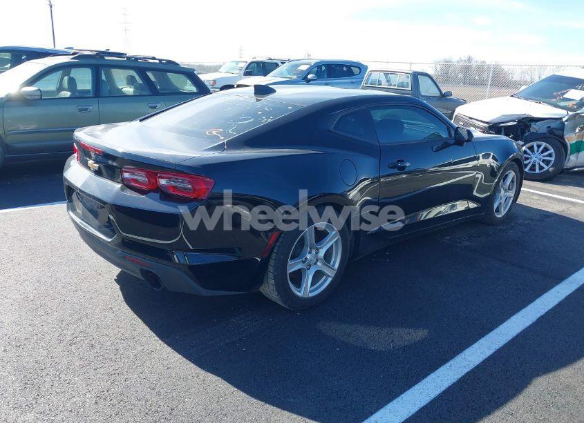 Photo 4 of 2020 Chevrolet Camaro RWD 1LT (VIN 1G1FB1RSXL0112266)