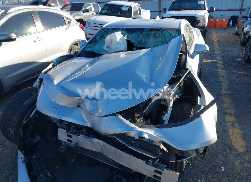 Photo 6 of 2016 Chevrolet Camaro 1LT (VIN 1G1FB1RX0G0160909)