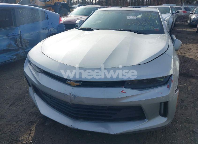 Photo 11 of 2018 Chevrolet Camaro 1LT (VIN 1G1FB1RX0J0138075)