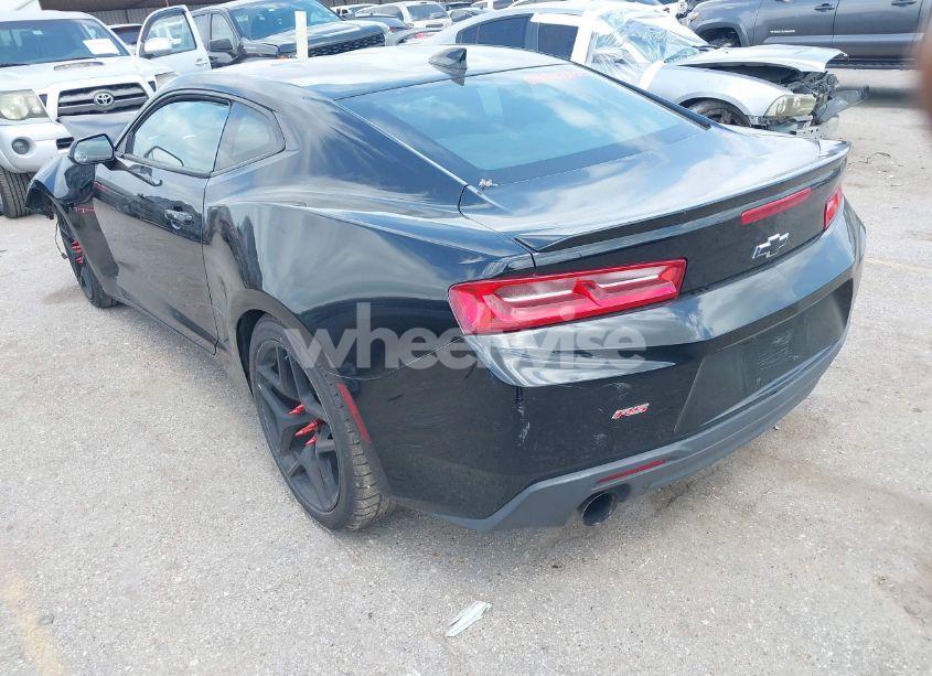 Photo 3 of 2018 Chevrolet Camaro 1LT (VIN 1G1FB1RX0J0188734)