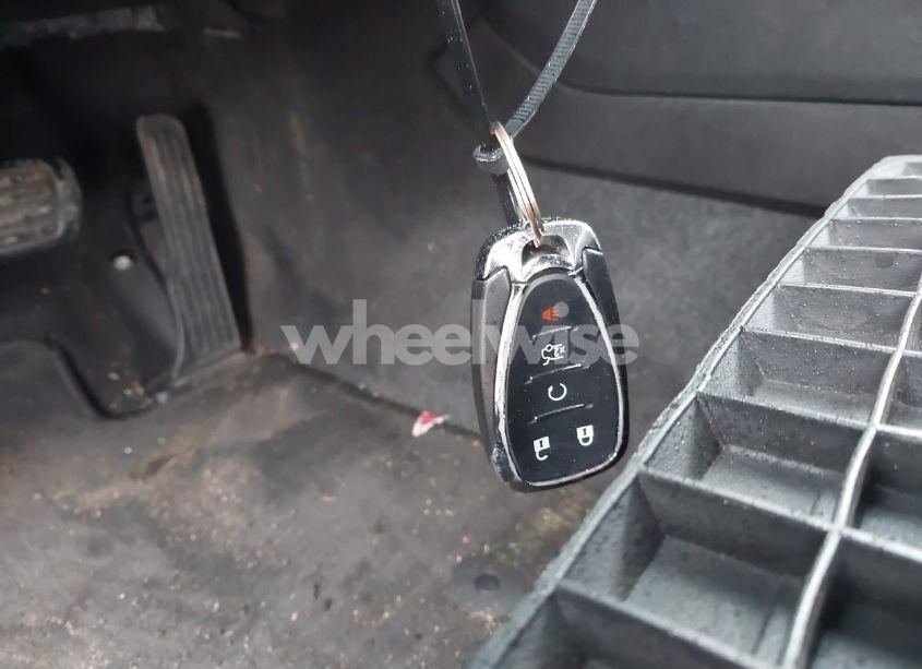 Photo 11 of 2017 Chevrolet Camaro 1LT (VIN 1G1FB1RX1H0119836)