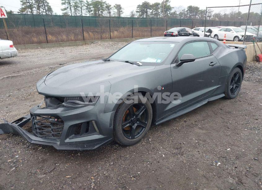 Photo 2 of 2017 Chevrolet Camaro 1LT (VIN 1G1FB1RX1H0119836)