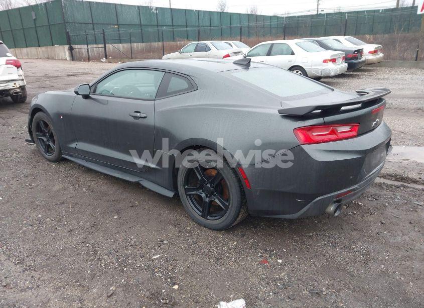 Photo 3 of 2017 Chevrolet Camaro 1LT (VIN 1G1FB1RX1H0119836)