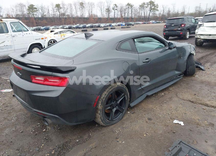 Photo 4 of 2017 Chevrolet Camaro 1LT (VIN 1G1FB1RX1H0119836)