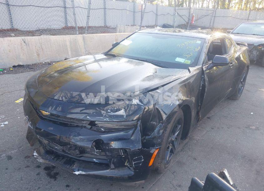 Photo 2 of 2018 Chevrolet Camaro 1LT (VIN 1G1FB1RX1J0110205)