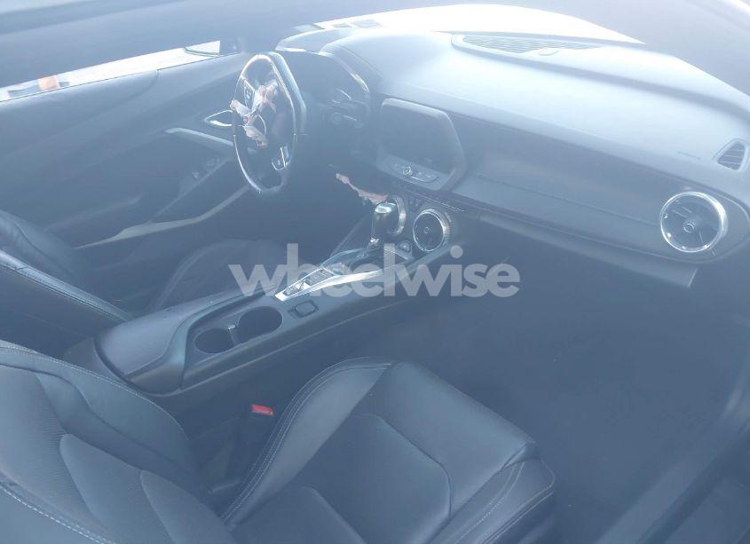 Photo 5 of 2018 Chevrolet Camaro 1LT (VIN 1G1FB1RX1J0110205)