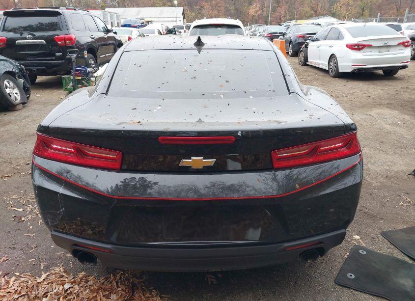 Photo 15 of 2018 Chevrolet Camaro 1LT (VIN 1G1FB1RX1J0183493)