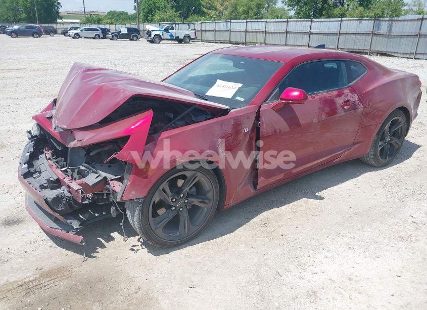 Photo 2 of 2022 Chevrolet Camaro RWD 1LT (VIN 1G1FB1RX1N0105964)