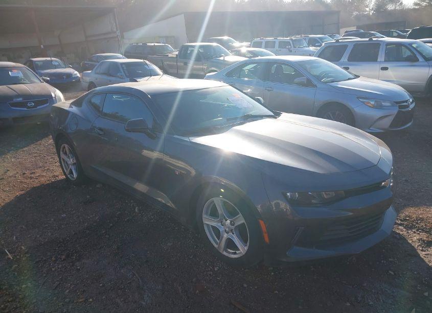 2016 Chevrolet Camaro 1LT (VIN 1G1FB1RX2G0164072) main photo
