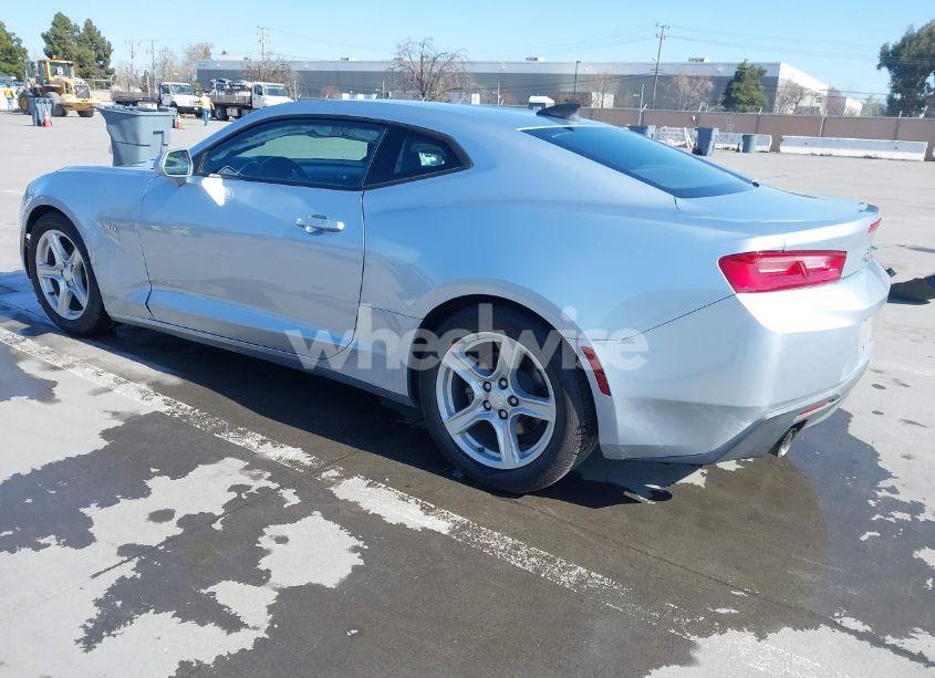 Photo 3 of 2017 Chevrolet Camaro 1LT (VIN 1G1FB1RX2H0148214)