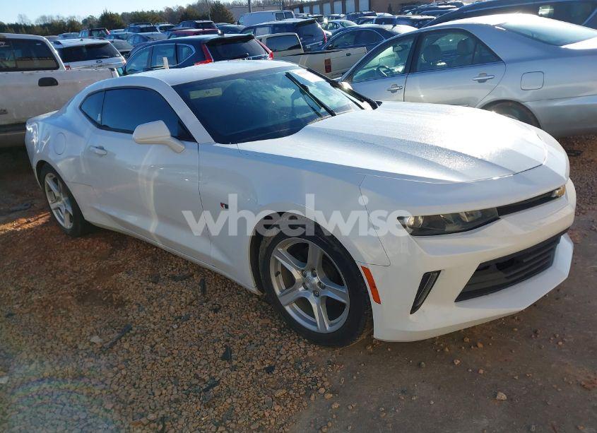 2018 Chevrolet Camaro 1LT (VIN 1G1FB1RX2J0147098) main photo