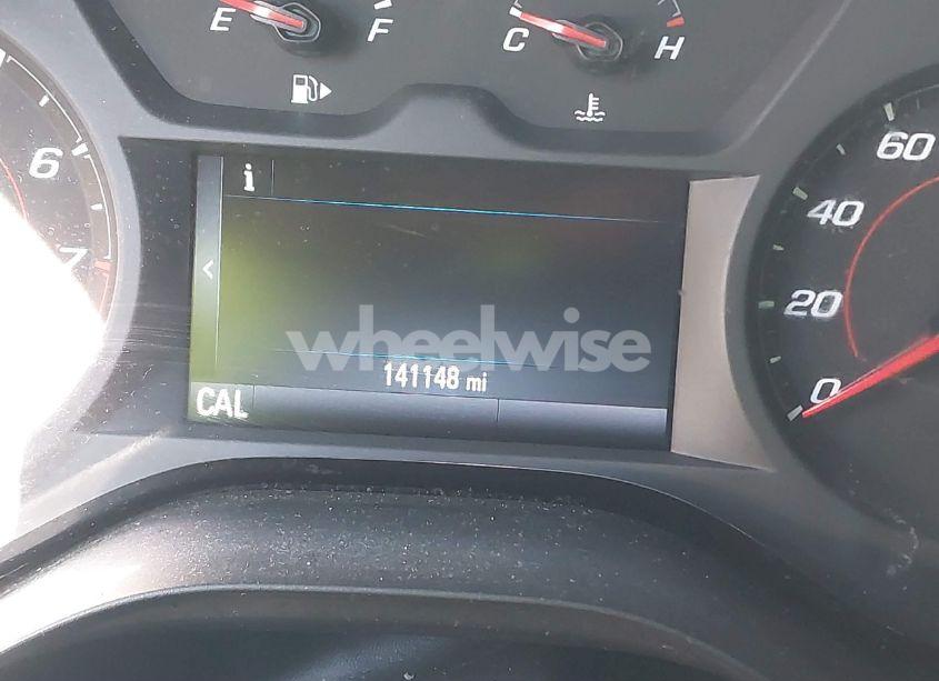 Photo 7 of 2018 Chevrolet Camaro 1LT (VIN 1G1FB1RX2J0147098)