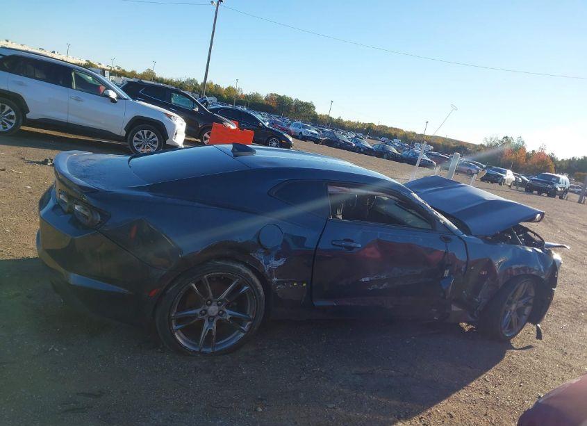 Photo 12 of 2019 Chevrolet Camaro 1LT (VIN 1G1FB1RX2K0112904)