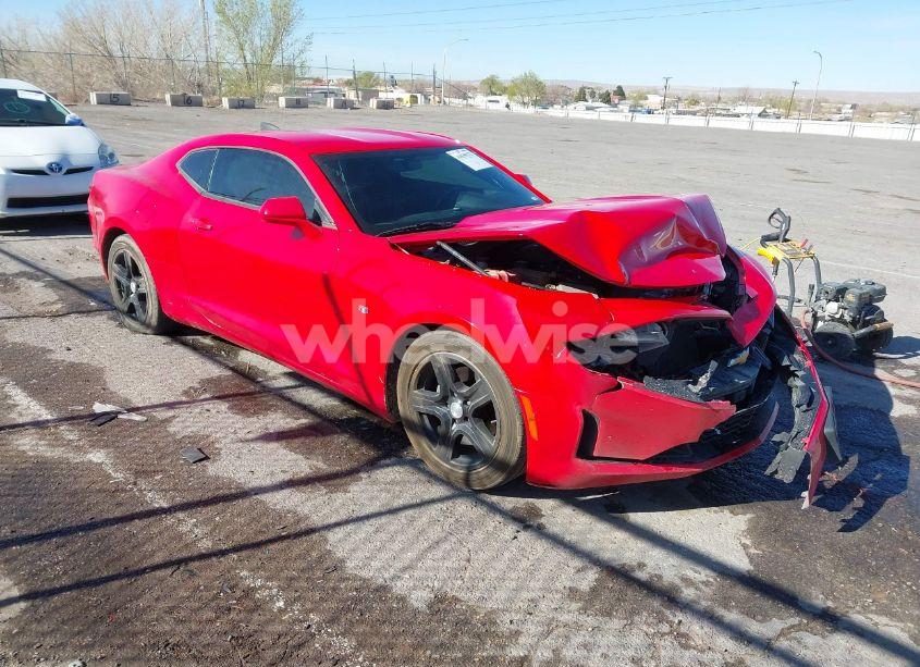 2020 Chevrolet Camaro RWD 1LT (VIN 1G1FB1RX2L0122611) main photo