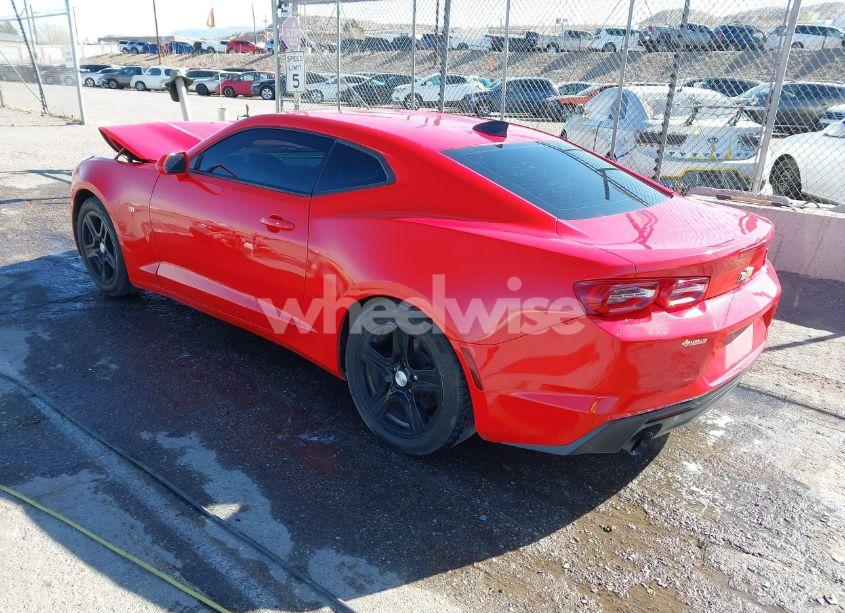 Photo 3 of 2020 Chevrolet Camaro RWD 1LT (VIN 1G1FB1RX2L0122611)
