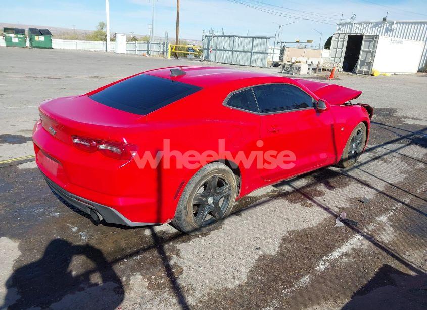 Photo 4 of 2020 Chevrolet Camaro RWD 1LT (VIN 1G1FB1RX2L0122611)