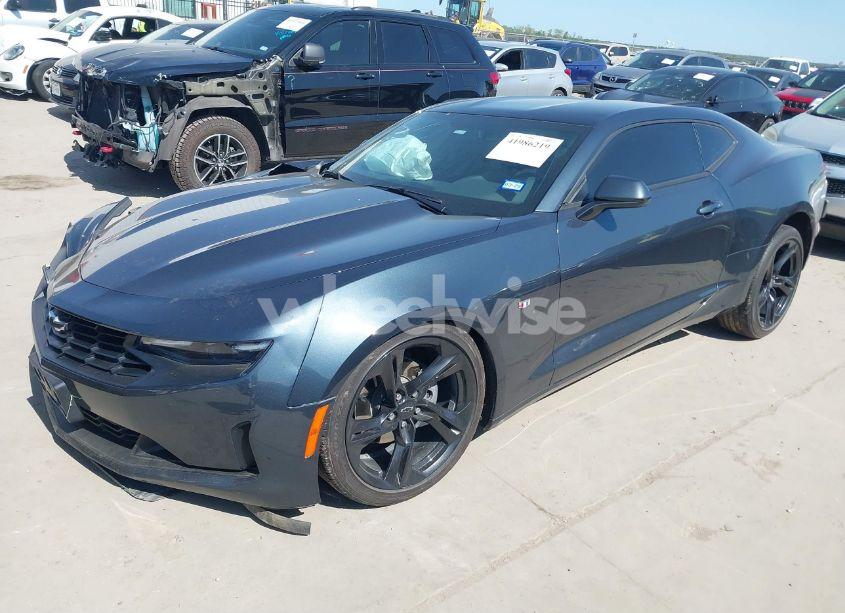 Photo 2 of 2023 Chevrolet Camaro RWD 1LT (VIN 1G1FB1RX2P0135655)