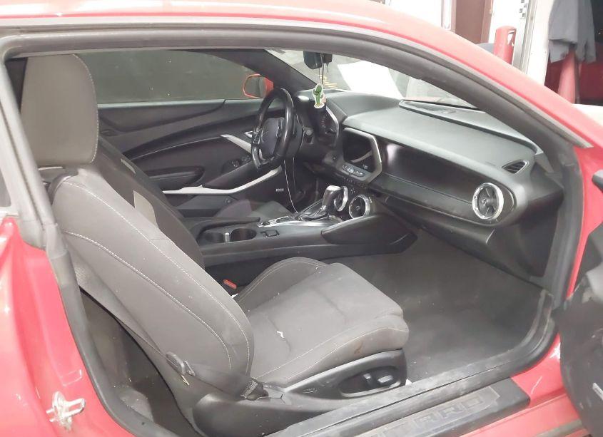 Photo 5 of 2018 Chevrolet Camaro 1LT (VIN 1G1FB1RX3J0184001)