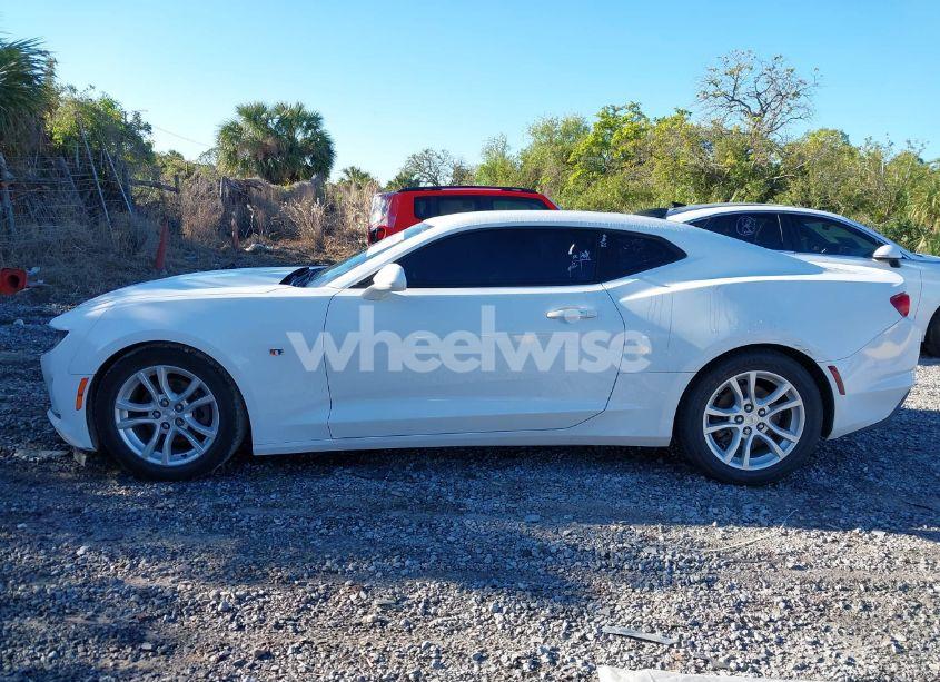 Photo 14 of 2019 Chevrolet Camaro 1LS (VIN 1G1FB1RX3K0125712)