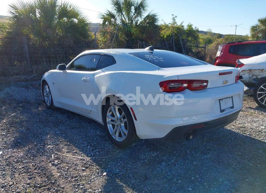 Photo 3 of 2019 Chevrolet Camaro 1LS (VIN 1G1FB1RX3K0125712)