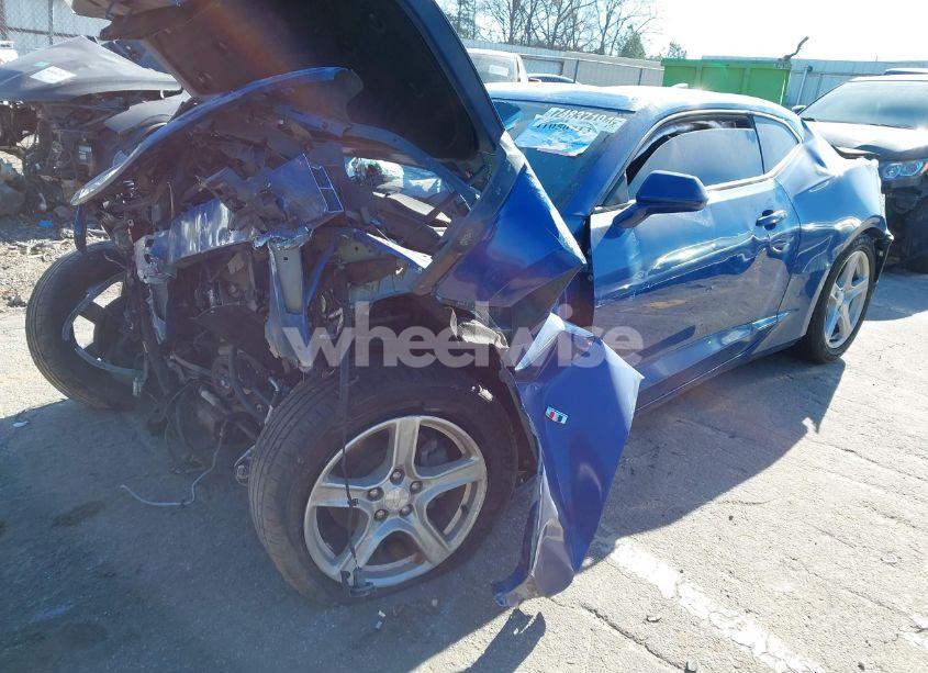 Photo 2 of 2021 Chevrolet Camaro RWD 1LT (VIN 1G1FB1RX3M0128032)