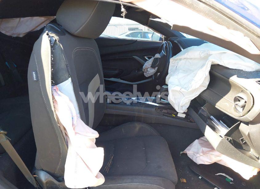 Photo 5 of 2021 Chevrolet Camaro RWD 1LT (VIN 1G1FB1RX3M0128032)