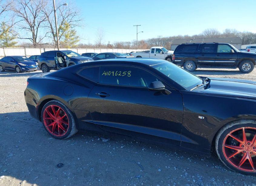 Photo 14 of 2017 Chevrolet Camaro 1LT (VIN 1G1FB1RX4H0121502)