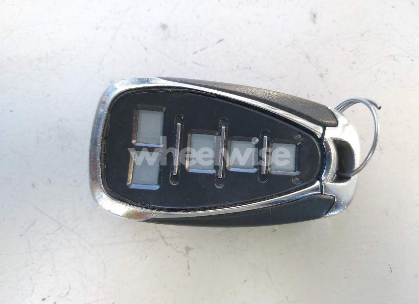 Photo 11 of 2017 Chevrolet Camaro 1LT (VIN 1G1FB1RX4H0184633)