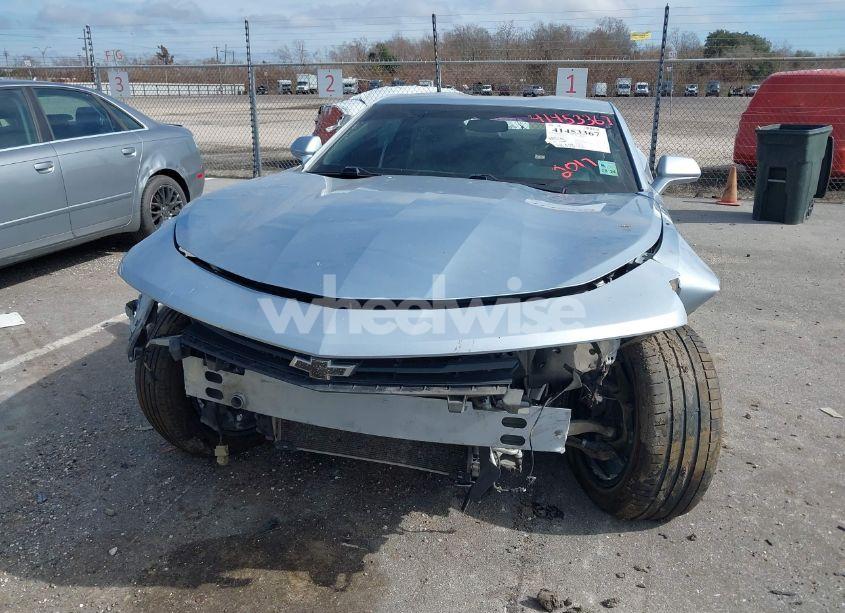 Photo 6 of 2017 Chevrolet Camaro 1LT (VIN 1G1FB1RX4H0184633)