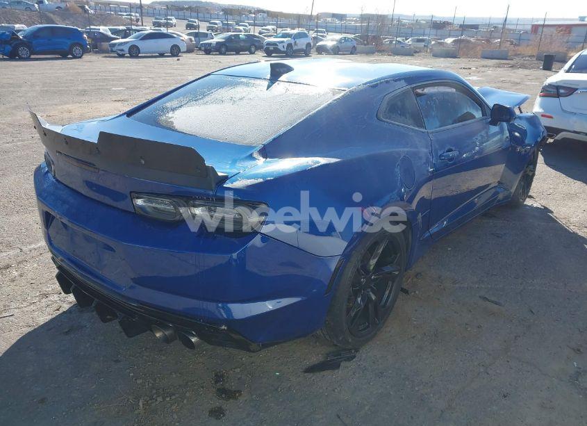 Photo 4 of 2019 Chevrolet Camaro 1LT (VIN 1G1FB1RX4K0124889)