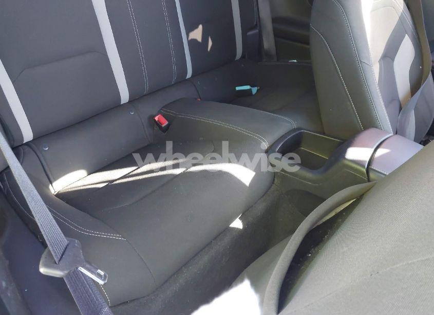 Photo 8 of 2019 Chevrolet Camaro 1LT (VIN 1G1FB1RX4K0124889)