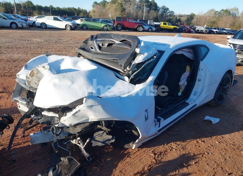 Photo 2 of 2019 Chevrolet Camaro 1LT (VIN 1G1FB1RX4K0127436)