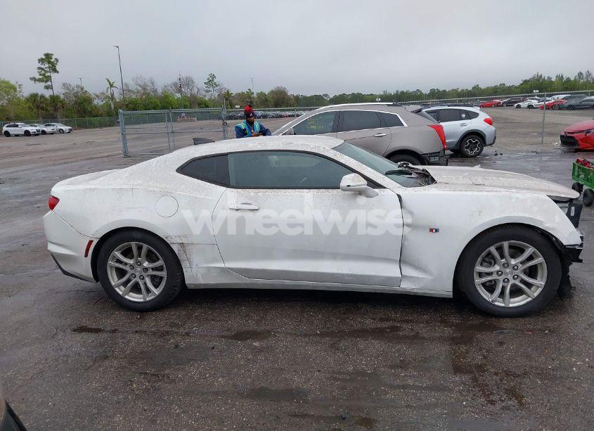 Photo 13 of 2021 Chevrolet Camaro RWD 1LS (VIN 1G1FB1RX4M0142120)