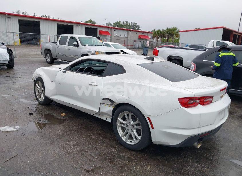 Photo 3 of 2021 Chevrolet Camaro RWD 1LS (VIN 1G1FB1RX4M0142120)